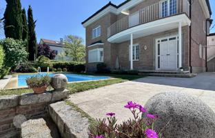 Two-storey villa with pool, garden and garage in the Chamartin area of ​​Madrid, Spain for 3,950,000 €