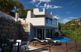 New villa with a swimming pool, a garden and a sauna near the beach and the port, Lloret-de-Mar, Spain for 5,900 € per week