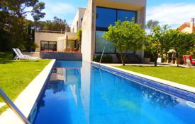 Furnished villa with a garden, a swimming pool and a garage, close to the beach, Playa de Aro, Girona, Spain for 5,500 € per week
