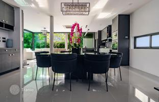 3-bedroom villa 500 m² in Si Sunthon for 491,000 €