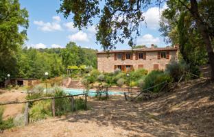 3-bedroom country house 367 m² in Monticiano for 780,000 €