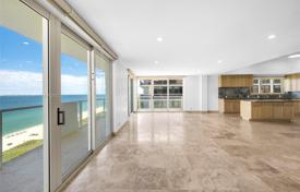 Condo – Surfside, Florida, USA for $3,958,000