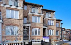 Terraced house – Kingston Road, Toronto, Ontario,  Canada for C$958,000
