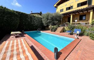 4-bedroom villa 280 m² in Massarosa for 1,300,000 €