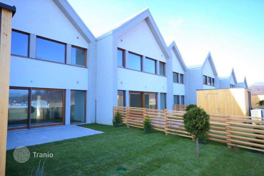 Terraced house for sale in Vrhnika, Slovenia — listing 1885688