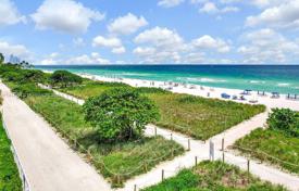Condo – Surfside, Florida, USA for $2,100,000