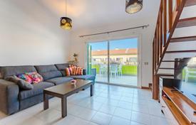 Cozy duplex in second line from the sea in El Médano, Tenerife, Spain for 365,000 €