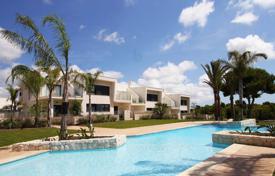 Two-bedroom apartment next to the golf course in Pilar de la Horadada, Alicante, Spain for 270,000 €