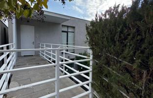 3-bedroom house 151 m² in Lisi lake for $650,000