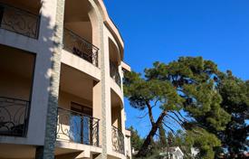 Two-Story Villa with Modern Renovation and Sea View for Sale in Bar, Green Belt, Šušanj for 650,000 €