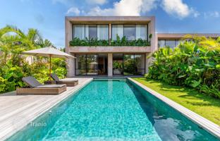 4-bedroom villa 330 m² in Pererenan for $709,000