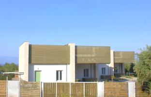 Modern complex of four townhouses on the first sea line, Kardamyli, Greece for 1,200,000 €