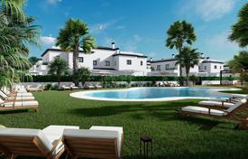 Semi-detached villa with a garden close to the beach, Gran Alacant, Spain for 291,000 €