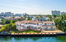 Newly renovated Mediterranean villa with a pool, a garage, a terrace and bay view, Fort Lauderdale, USA for $5,400,000
