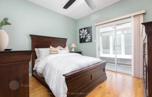 9-bedroom townhouse in Old Toronto for C$2,446,000