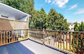 Terraced house – Scarborough, Toronto, Ontario,  Canada for C$1,326,000