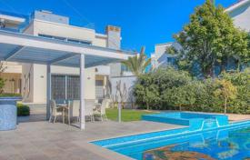 Five bedroom villa in Limassol, Agios Tychonas for 2,480,000 €