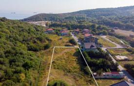 Large and Convenient Land in Natural Atmosphere for 823,000 €