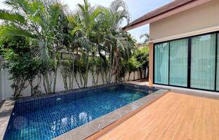 2-bedroom villa 212 m² in Pattaya for $176,000