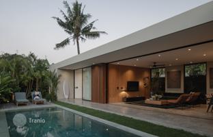 Single-storey furnished villa with a swimming pool and a garden, Canggu, Bali, Indonesia for $582,000