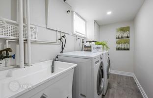 9-bedroom house in Scarborough for C$1,841,000