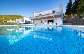 New villa with a pool in a quiet area, Vis, Croatia for 589,000 €