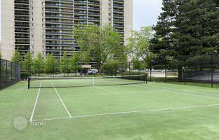 6-bedroom apartment in Etobicoke for C$999,000