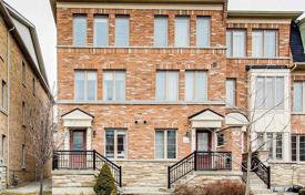 Terraced house – Scarborough, Toronto, Ontario,  Canada for C$1,032,000