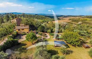 4-bedroom villa 300 m² in Florence for 1,200,000 €