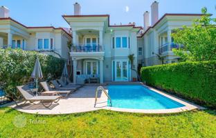 5-bedroom villa 200 m² in Fethiye for 27,764,000 TRY