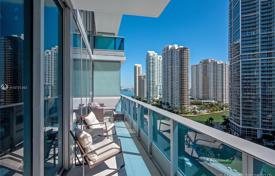 Stylish duplex-apartment with city views in a residence on the first line of the beach, Miami, Florida, USA for $1,325,000