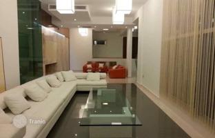 5-bedroom cottage 400 m² in Tala for 2,000,000 €