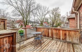 9-bedroom house in Etobicoke for C$2,368,000