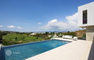 3-bedroom villa 200 m² in Tsada for 2,210,000 €