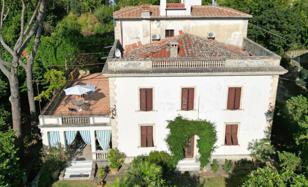 5-bedroom villa 380 m² in Arezzo for 720,000 €