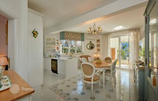 3-bedroom apartment 150 m² in Becici for 595,000 €