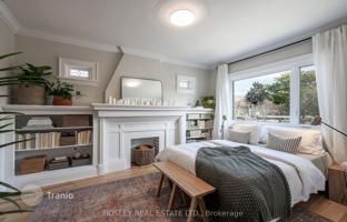 9-bedroom house in York for C$1,346,000