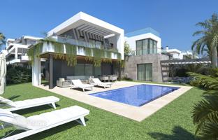 Two-storey townhouse with 3 bedrooms and a pool, Torrevieja, Alicante, Spain for 620,000 €
