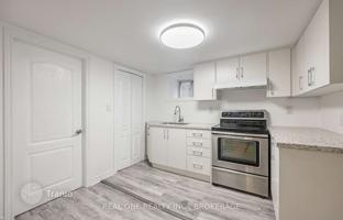 10-bedroom house in Scarborough for C$1,568,000