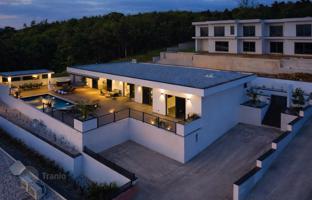 3-bedroom house 186 m² in Crikvenica for 1,350,000 €