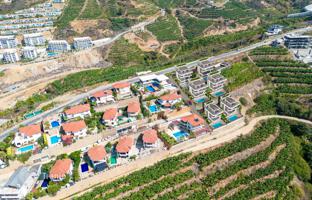 4-bedroom villa 419 m² in Kargicak for 61,081,000 TRY
