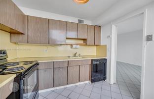 1-bedroom apartments in condo 59 m² in Island Avenue for $425,000