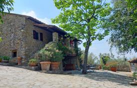 Restored farmhouse for sale in cortona, Arezzo, Tuscany for 589,000 €