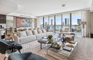 4-bedroom apartments in condo 353 m² in Aventura for $3,950,000