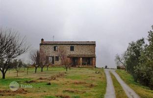 Villa 360 m² in Asciano for 1,500,000 €