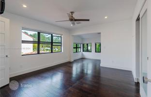 4-bedroom house 349 m² in Miami Beach for $2,950,000