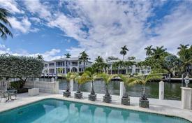 Spacious villa with a backyard, a swimming pool, a patio, terraces and two garages, Fort Lauderdale, USA for $2,950,000
