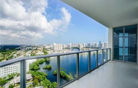 Comfortable apartment with a parking and ocean views in a building with a pool and a spa, Aventura, USA for $800,000