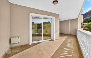 2-bedroom apartment 98 m² in Los Gigantes for 440,000 €