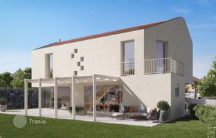 Land plot 511 m² in Funtana for 330,000 €